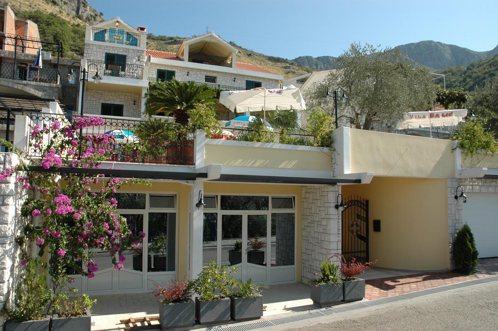 Apartments Balic Свети Стефан Екстериор снимка