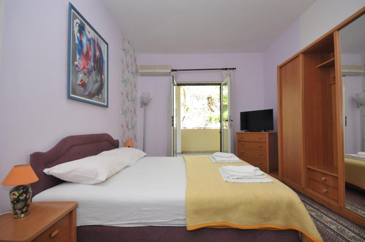 Apartments Balic Свети Стефан Екстериор снимка
