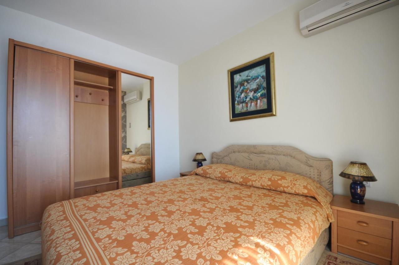 Apartments Balic Свети Стефан Екстериор снимка