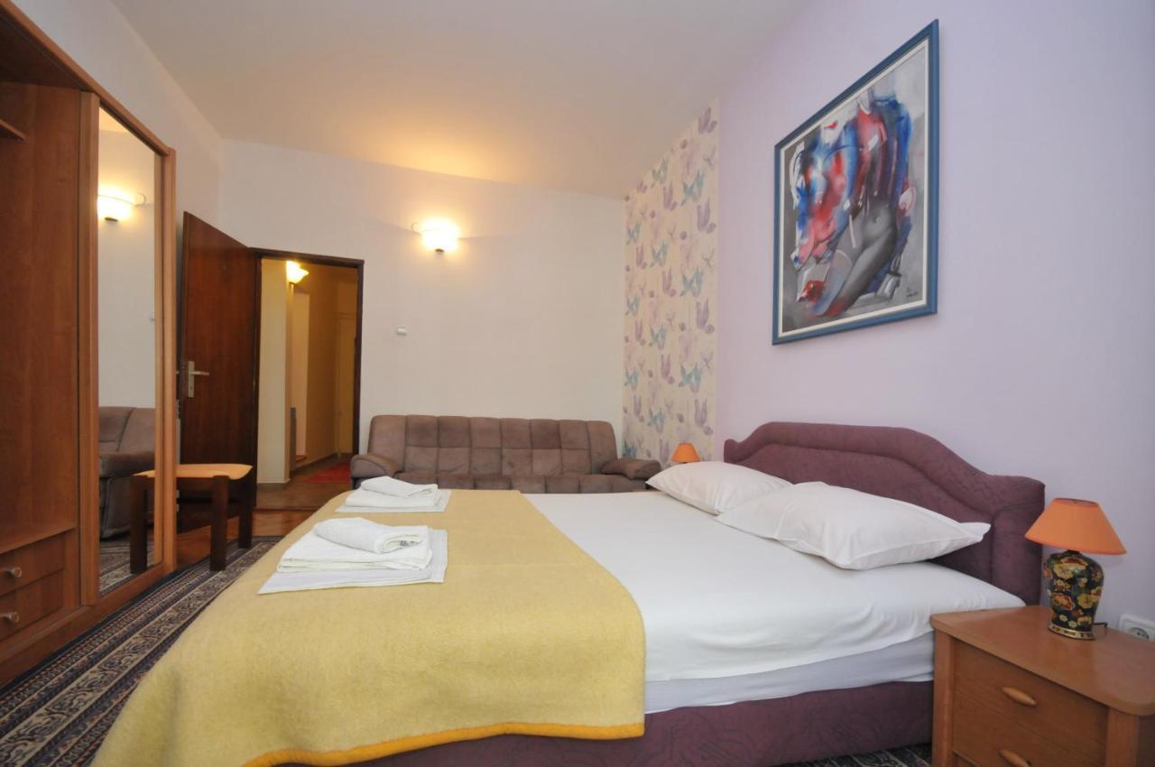 Apartments Balic Свети Стефан Екстериор снимка