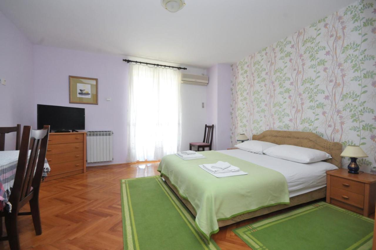 Apartments Balic Свети Стефан Екстериор снимка