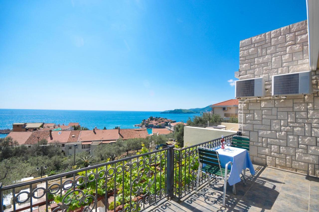 Apartments Balic Свети Стефан Екстериор снимка