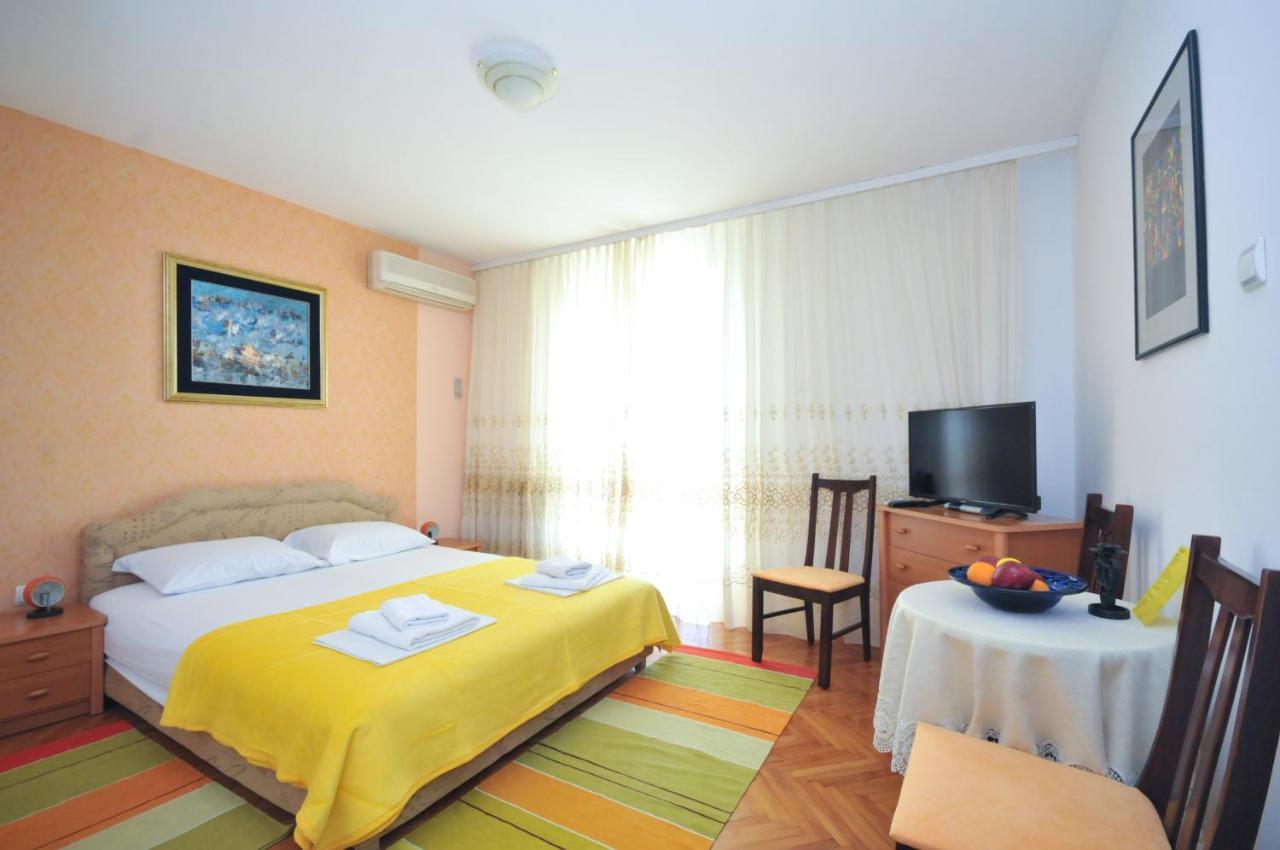 Apartments Balic Свети Стефан Екстериор снимка