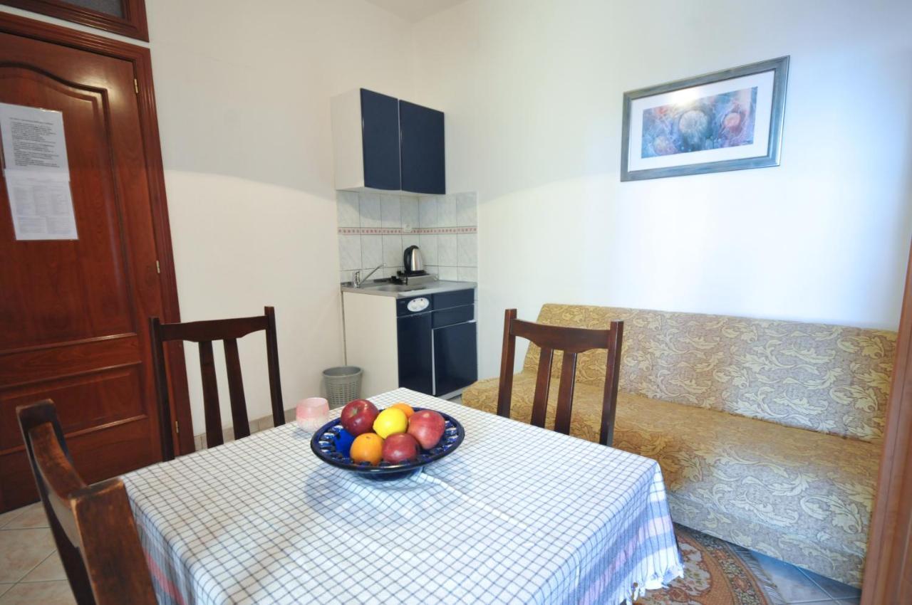 Apartments Balic Свети Стефан Екстериор снимка