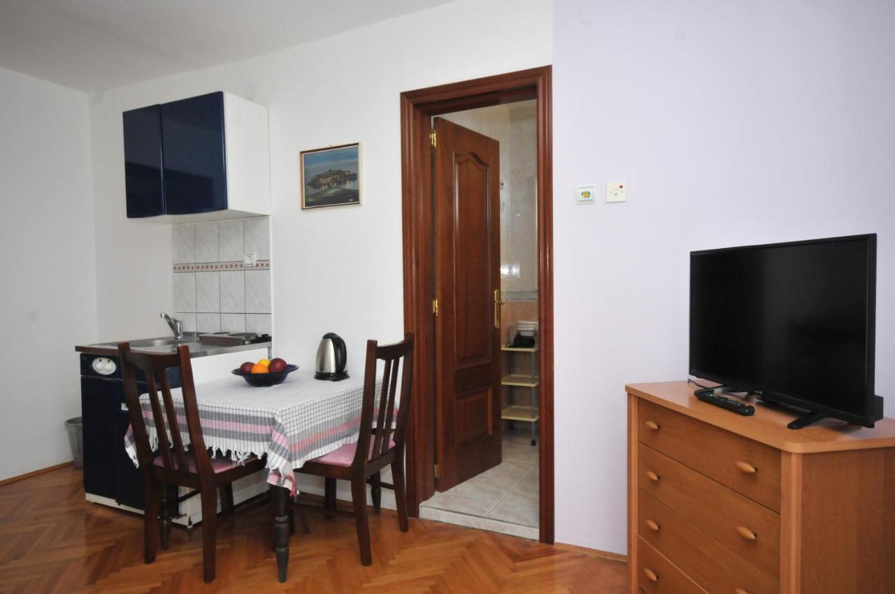 Apartments Balic Свети Стефан Екстериор снимка