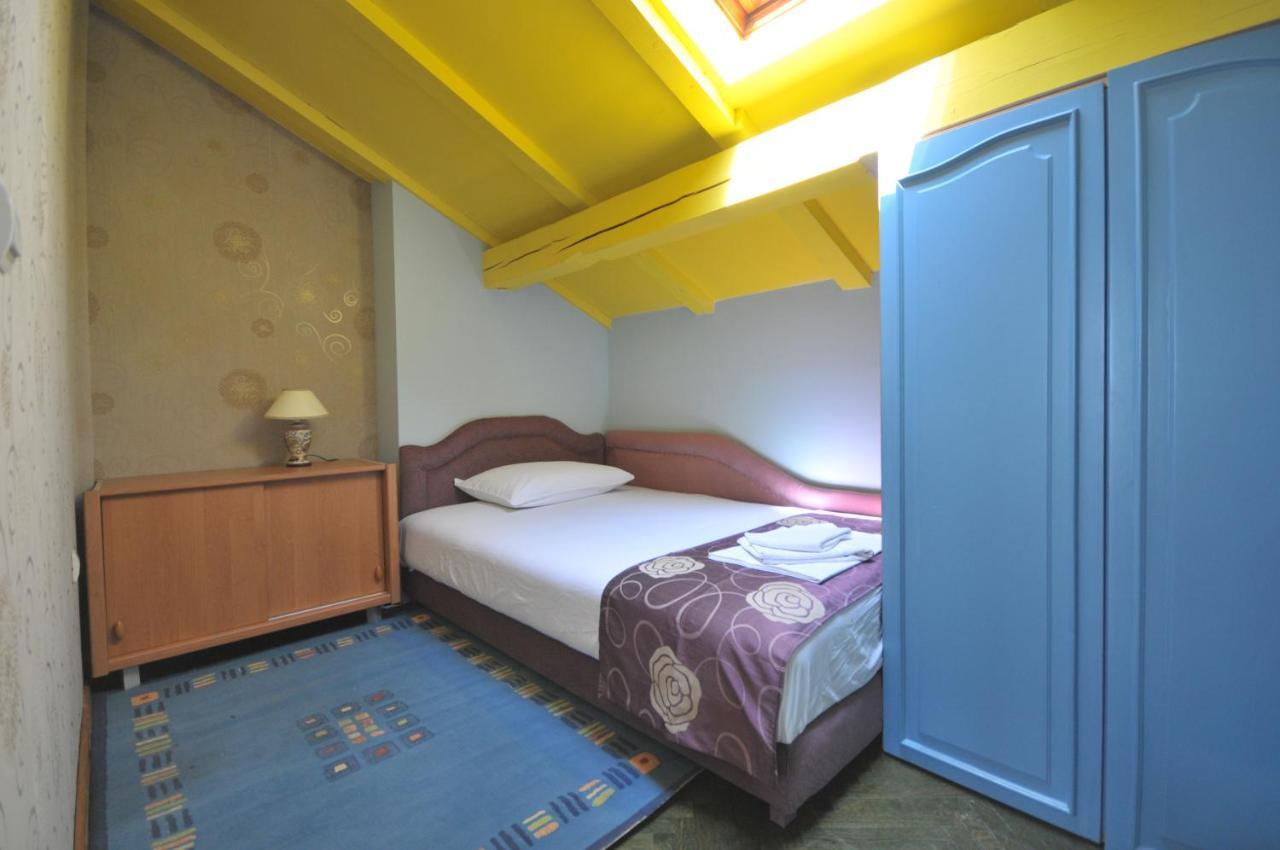 Apartments Balic Свети Стефан Екстериор снимка